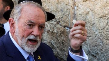 السفير الأمريكي بتل أبيب: مشاركة دول الخليج في إدارة غزة ستناقش اليوم التالي السفير الأمريكي بتل أبيب: مشاركة دول الخليج في إدارة غزة ستناقش اليوم التالي