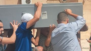 جنازة شعبية في وداع عمر عبد الله لاعب المحلة ومنتخب مصر الأسبق.. صور وفيديو