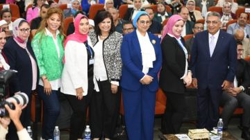 محافظ الدقهلية ورئيسة المجلس القومي للمرأة يشهدان انطلاق مبادرة معا بالوعي نحميها بالدقهلية
