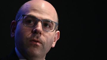 محافظ الفدرالي الأمريكي ستيفن ميران يحث على خفض أسعار الفائدة الرئيسية