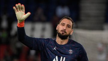 باريس سان جيرمان يودع دوناروما بعد انتقاله إلى مانشستر سيتى