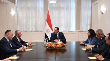 عاجل بوينج العالمية تعتزم تحديث أسطول طائرات مصر للطيران