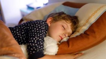 عودة المدارس .. 7 خطوات سحرية لإعادة نوم الأطفال في مواعيد منتظمة