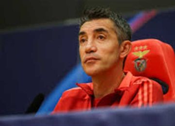 بعد التقرير البرتغالي.. قناة الأهلي تكشف حقيقة التعاقد مع مدرب بنفيكا السابق