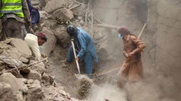 حصيلة ضحايا زلزال أفغانستان تتجاوز 2200 قتيل وجهود الإنقاذ تواجه تحديات جسيمة