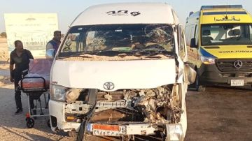 إصابة 9 أشخاص في انقلاب سيارة ميكروباص بالطريق الصحراوى الغربى بأسيوط