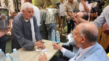 المنيا.. المحافظ يوجه بحصر الطرق المتهالكة لرفع كفاءتها