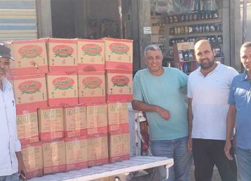 ضبط بقال تمويني بتهمة بيع زيت الطعام المدعم بالسوق السوداء في الإسكندرية