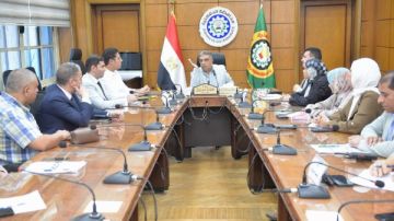 محافظ الدقهلية يبحث توصيل المرافق للإمتدادت العمرانية في المنصورة وطلخا