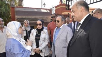 محافظ بورسعيد يتابع استعدادات المدارس لاستقبال العام الدراسي الجديد