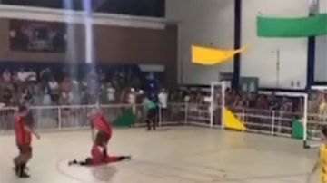 من لحظة فرح إلى صدمة.. وفاة حارس مرمى بعد تصديه لركلة جزاء ما القصة؟