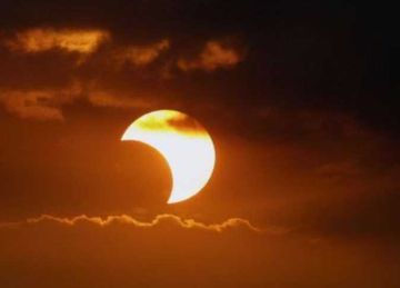  منزل الجوزاء وهوية العذراء .. كيف يغير كسوف الشمس في 21 سبتمبر مصائر الأبراج؟