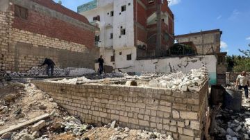 حملات مكبرة لإزالة التعديات وأعمال البناء المخالف بأحياء الإسكندرية حملات مكبرة لإزالة التعديات وأعمال البناء المخالف بأحياء الإسكندرية