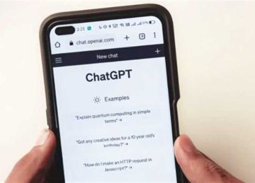 استخدام شات جي بي تي في حل الواجبات المدرسية كارثة.. وأستاذ تربية يحذر أولياء الأمور