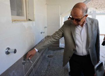 حملات توعية لطلاب المنيا مع بداية العام الدراسي حول أهمية الحفاظ على نظافة المدارس حملات توعية لطلاب المنيا مع بداية العام الدراسي حول أهمية الحفاظ على نظافة المدارس