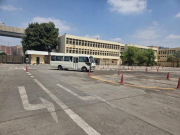 وزارة النقل تطلق المرحلة الثانية لتأهيل سائقي الحافلات مجانا