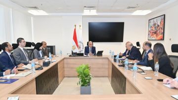 وزير الري يلتقي المدير التنفيذي لمصر بمجموعة البنك الدولي