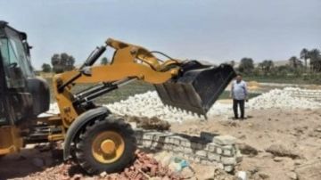 إزالة 6 حالات تعد وبناء على أراض زراعية مملوكة للأوقاف بالإسكندرية إزالة 6 حالات تعد وبناء على أراض زراعية مملوكة للأوقاف بالإسكندرية