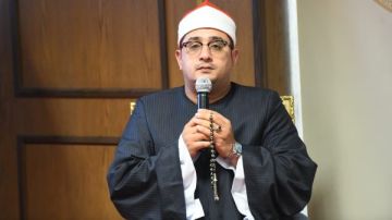 بصوت يلامس الأرواح .. الشيخ محمود الشحات أنور يفتتح مراسم حفل أعضاء قضايا الدولة الجدد بصوت يلامس الأرواح .. الشيخ محمود الشحات أنور يفتتح مراسم حفل أعضاء قضايا الدولة الجدد