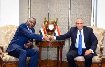 وزير الخارجية يستقبل وزير الدولة بوزارة الخارجية السودانية