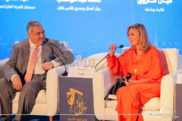 يسرا: مسيرة الأمير طلال بن عبد العزيز تستحق التسجيل في فيلم وثائقي