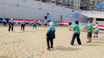 انطلاق اليوم الترفيهي للراكيت بشاطئ جزيرة الدهب بالإسكندرية شاهد انطلاق اليوم الترفيهي للراكيت بشاطئ جزيرة الدهب بالإسكندرية شاهد