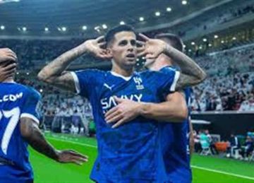 تقارير: الهلال السعودي يدرس رفع اسم كانسيلو من القائمة المحلية