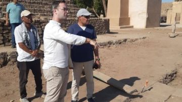 جولة ميدانية لمدير عام آثار الأقصر لمتابعة أعمال الترميم والحفائر بمعبد الكرنك جولة ميدانية لمدير عام آثار الأقصر لمتابعة أعمال الترميم والحفائر بمعبد الكرنك
