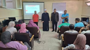 رئيس أزهرية الإسكندرية يتابع فعاليات البرنامج التدريبي لمعلمي اللغات