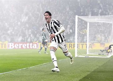 برشلونة ينهى اتفاقه مع دوسان فلاهوفيتش