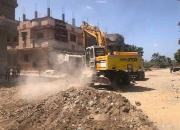 بشرى سارة لـ حي المنتزة بالإسكندرية.. بدء أعمال رصف محور الصعايدة الرئيسي (صور)