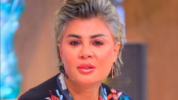 ترمي نفسها من البلكونة رد ناري من مفيدة شيحة على الهجوم على شمس البارودي