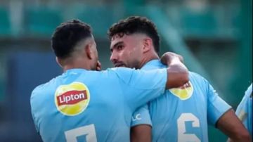 خالد الغندور يكشف معاقبة لاعب الأهلي بعد أزمة جائزة مباراة حرس الحدود