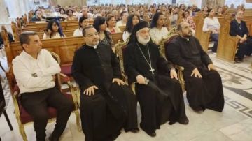 الأنبا باسيليوس يفتتح مؤتمر الأسرة بكاتدرائية يسوع الملك بالمنيا