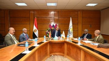 رئيس جامعة أسيوط يترأس لجنة اختيار عميد كلية الفنون الجميلة