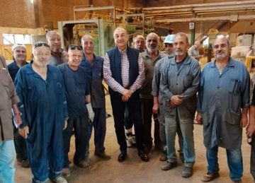 في جولة مفاجئة.. وزير قطاع الأعمال يتفقد شركتي النصر للمواسير و سيجوارت ويتابع سير العمليات الإنتاجية