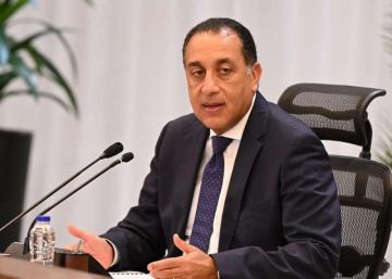 رئيس الحكومة: الدولة تحتاج لأراضى زراعية بحجم القائم حاليا لسد الاحتياجات رئيس الحكومة: الدولة تحتاج لأراضى زراعية بحجم القائم حاليا لسد الاحتياجات