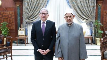 شيخ الأزهر يستقبل رئيس تحرير الأهرام ..ويشيد بدورها التاريخي في خدمة قضايا الوطن والأمة