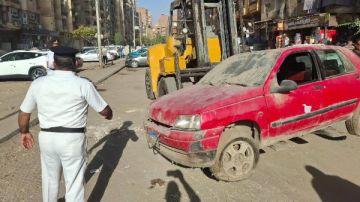 محافظة الجيزة: رفع السيارات المتهالكة وحملة نظافة مكبرة أسفل محور عمرو بن العاص المطبعة فيصل والأربعين