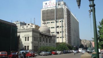 أتربة نتيجة صيانة المبنى.. محافظة القاهرة تنفي تصاعد أدخنة من سنترال رمسيس أتربة نتيجة صيانة المبنى.. محافظة القاهرة تنفي تصاعد أدخنة من سنترال رمسيس