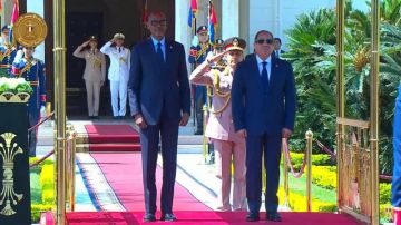 الرئيس السيسي يستقبل نظيره الرواندي بقصر الاتحادية الرئيس السيسي يستقبل نظيره الرواندي بقصر الاتحادية