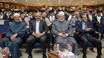 رئيس جامعة الأزهر يهنئ خريجي الدفعة الـ 58 بكلية الشريعة والقانون بالقاهرة