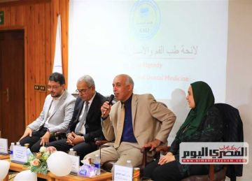رئيس جامعة كفر الشيخ الأهلية يشهد اللقاء التعريفي لطلاب كليتي طب الأسنان والصيدلة