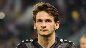 كفاراتسخيليا يزين قائمة باريس سان جيرمان لمواجهة أتالانتا