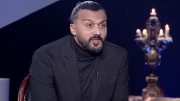 مش عارف يباصي.. إبراهيم سعيد يعلق على أداء مدافع الأهلي بمباراة سيراميكا كليوباترا
