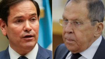 وزير الخارجية الروسي يجري محادثات مع نظيره الأمريكي