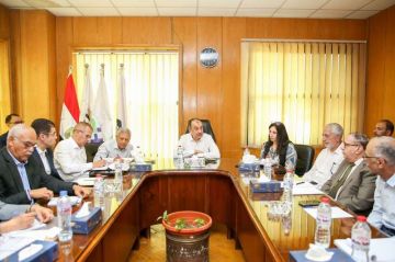 وزير قطاع الأعمال: 3 مليارات جنيه أرباح الشركة القابضة للأدوية خلال 26 25 وزير قطاع الأعمال: 3 مليارات جنيه أرباح الشركة القابضة للأدوية خلال 26 25