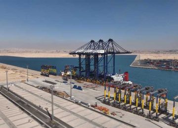 وصول 9 أوناش لميناء السخنة ضمن المرحلة الثانية لمحطة حاويات هاتشيسون 