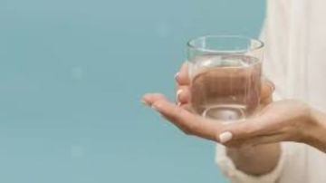 الإهمال في شرب الماء يوميا يقودك إلى مشكلات صحية خطيرة