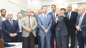 وفد صيني رفيع المستوى يزور مركز سيطرة الشبكة الوطنية للطوارئ بمحافظة القاهرة